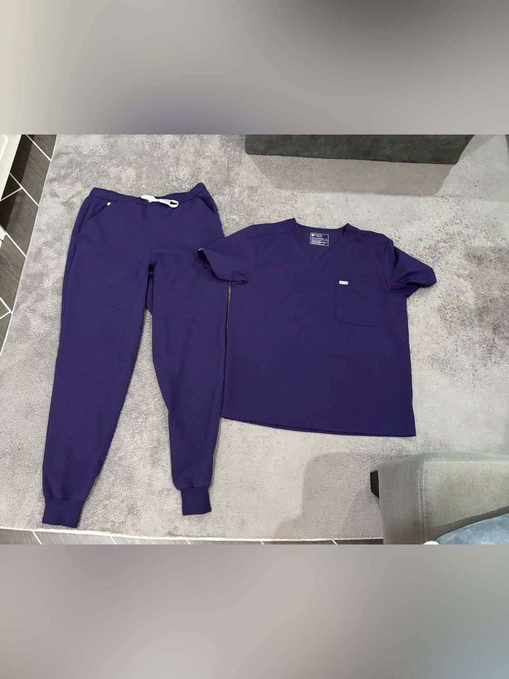 Men’s XL/T FIGS Purple Scrub Set